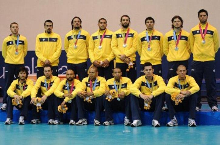 Brasil leva a prata e fica sem vaga ol&iacute;mpica no handebol