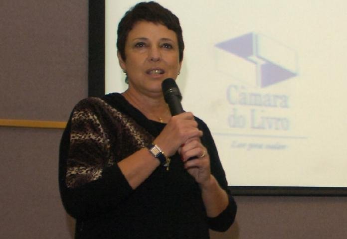 Patrona da Feira do Livro confirma presen&ccedil;a de Dilma em evento