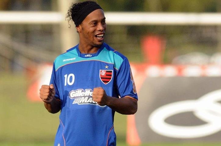 Colegas de Flamengo acreditam em Ronaldinho motivado contra o Gr&ecirc;mio