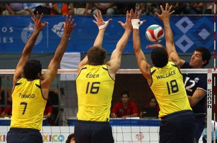 Com muitas disputa, Brasil vence a Argentina e est&aacute; na final do v&ocirc;lei
