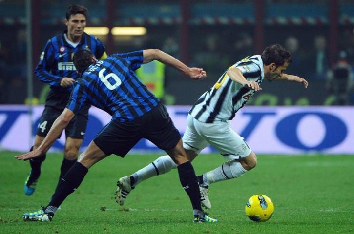 Inter e Juventus s&atilde;o multadas por insultos e racismo de seus torcedores