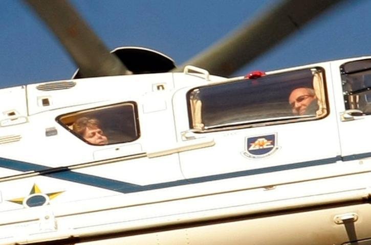 Dilma visita Lula no hospital, em S&atilde;o Paulo