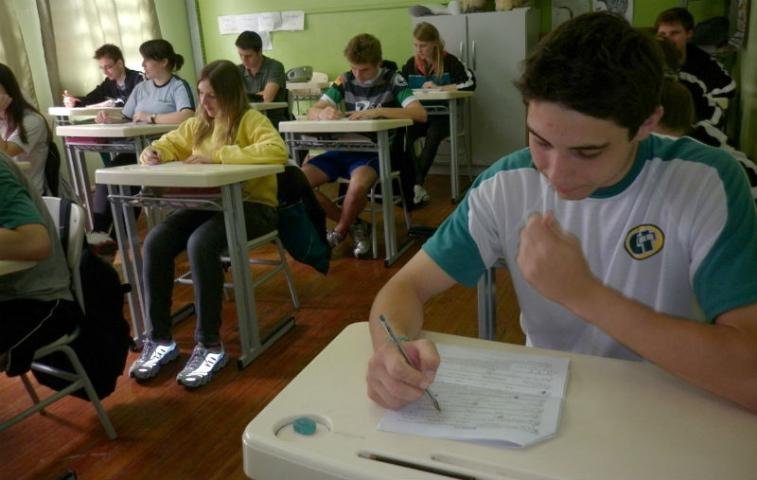 Justi&ccedil;a anula 13 quest&otilde;es do Enem para alunos de todo o Brasil