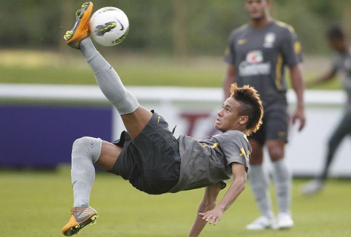 Neymar entra na sele&ccedil;&atilde;o da Fifa