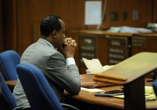 M&eacute;dico n&atilde;o ir&aacute; depor no julgamento da morte de Michael Jackson