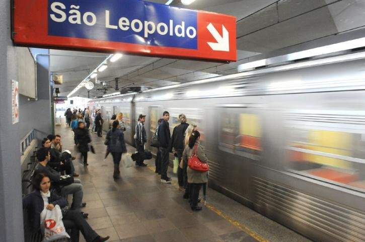 Trensurb volta a operar em duas vias em S&atilde;o Leopoldo