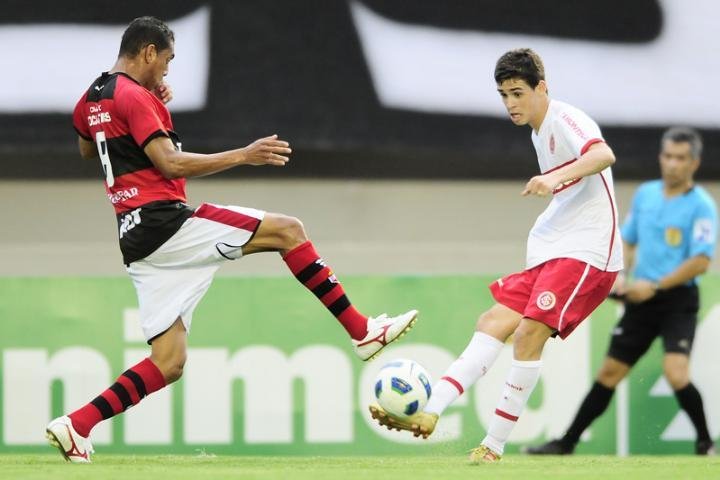 Oscar acredita que Fluminense vir&aacute; ao Beira-Rio com uma postura ofensiva