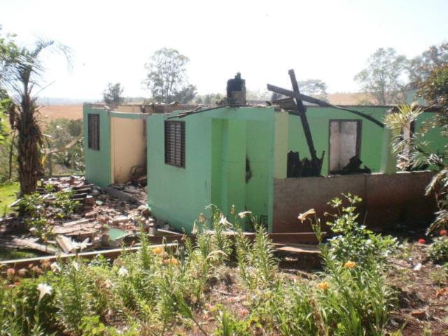 Casal morre em inc&ecirc;ndio no Noroeste do Estado