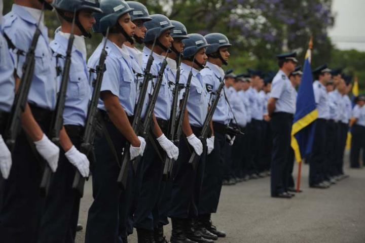 Cerim&ocirc;nia condecorou militares e civis que prestaram servi&ccedil;os &agrave; Aeron&aacute;utica