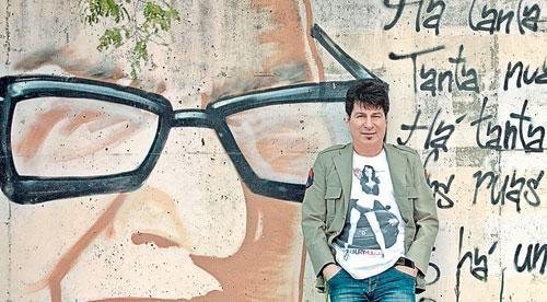 Espet&aacute;culo ter&aacute; m&uacute;sicas cantadas em espanhol por Rojas no Renascen&ccedil;a 