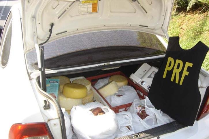 PRF apreende 30 quilos de queijo em Estrela