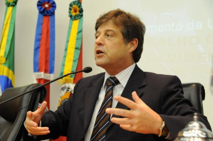 Mendes Ribeiro retorna ao minist&eacute;rio da Agricultura no dia 21 de novembro
