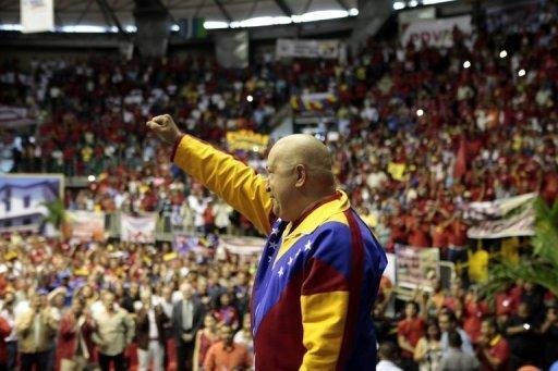 Ch&aacute;vez discursou no encerramento do congresso de trabalhadores socialistas