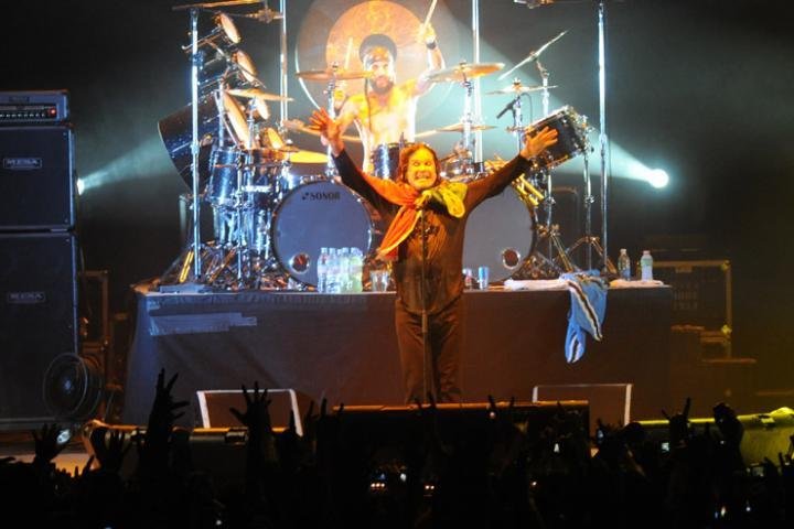 Black Sabbath se re&uacute;ne e an&uacute;ncia novo &aacute;lbum ap&oacute;s 30 anos