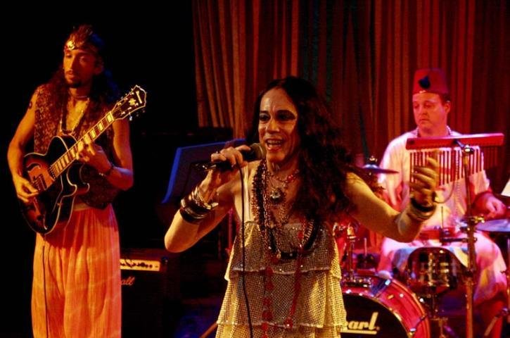 Espet&aacute;culo &acute;A Doce B&aacute;rbara&acute; completa 30 anos