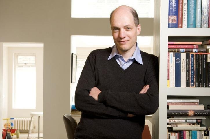 Alain de Botton participa de um semin&aacute;rio em Porto Alegre, no dia 21