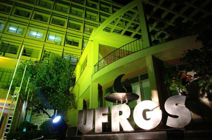 Ufrgs est&aacute; no 13&ordm; lugar na avalia&ccedil;&atilde;o que leva em conta apenas institui&ccedil;&otilde;es com conceito cinco