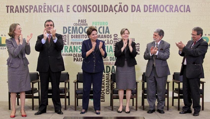 Lei sobre Comiss&atilde;o da Verdade ser&aacute; chave para direitos humanos, avalia Dilma 