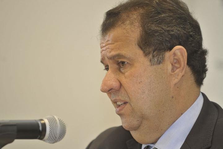 Ministro n&atilde;o quis falar sobre a crise durante divulga&ccedil;&atilde;o de dados sobre o emprego no Pa&iacute;s
