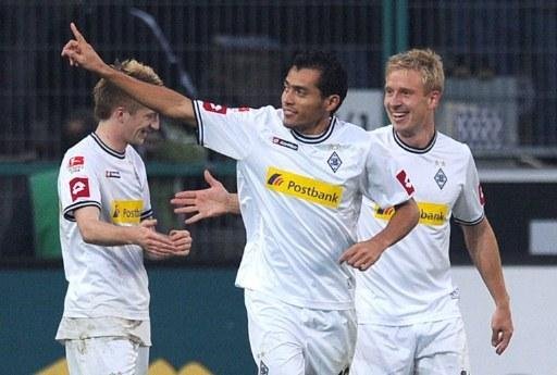 Arango comemora um dos gols do Monchengladbach