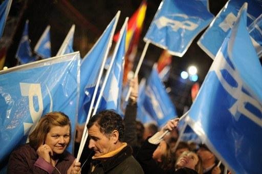 Direita espanhola vence legislativas por maioria absoluta, segundo boca de urna