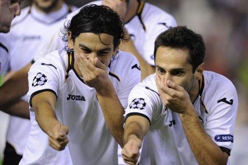 Jonas marca em goleada hist&oacute;rica do Valencia sobre o Genk