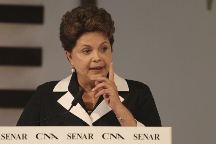 Dilma admite que Brasil n&atilde;o &eacute; imune &agrave; crise econ&ocirc;mica mundial