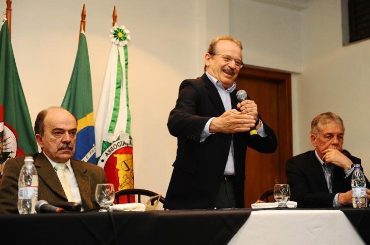 Tarso aceita receber Cpers se reuni&atilde;o der fim &agrave; greve