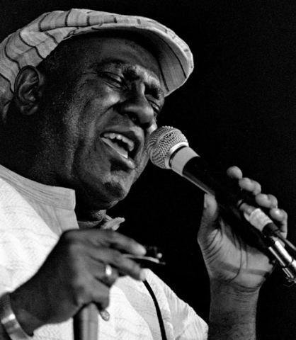 Atra&ccedil;&otilde;es musicais v&atilde;o do blues ao rock neste domingo