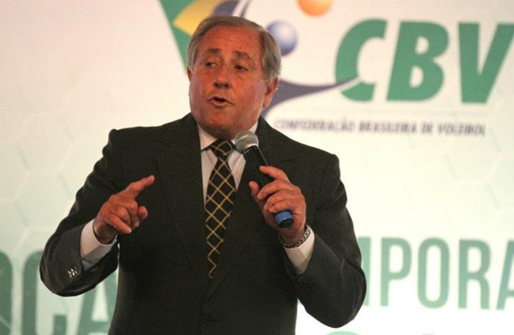 Ary Gra&ccedil;a n&atilde;o gostou de ser questionado sobre o momento delicado das sele&ccedil;&otilde;es feminina e masculina na Copa do Mundo