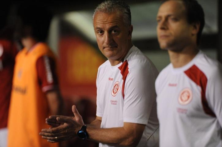 Dorival corre risco de n&atilde;o comandar o Inter no Gre-Nal