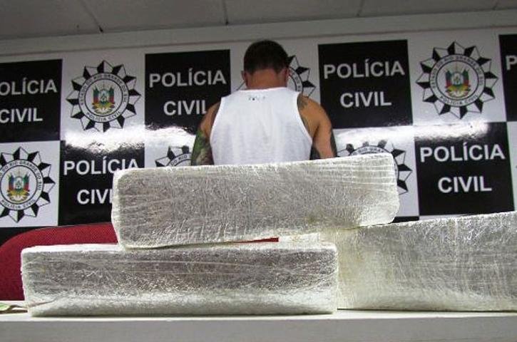 Denarc prende universit&aacute;rio suspeito de tr&aacute;fico de drogas