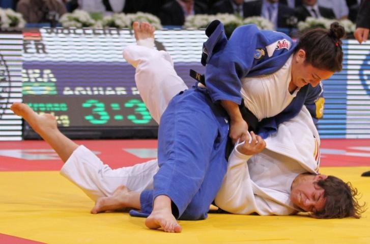 Mayra Aguiar &eacute; a terceira melhor do mundo na categoria -78 kg