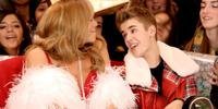 Justin Bieber e Mariah Carey lançam clipe de dueto natalino