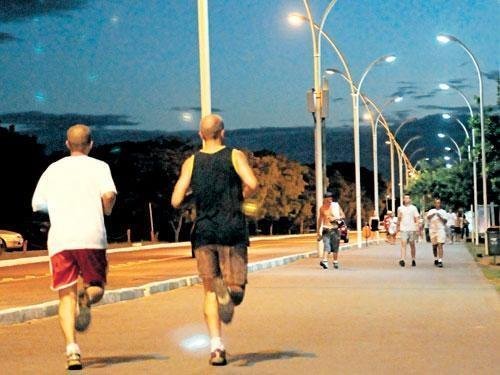Confira dicas de alimenta&ccedil;&atilde;o para se manter em forma no ver&atilde;o 