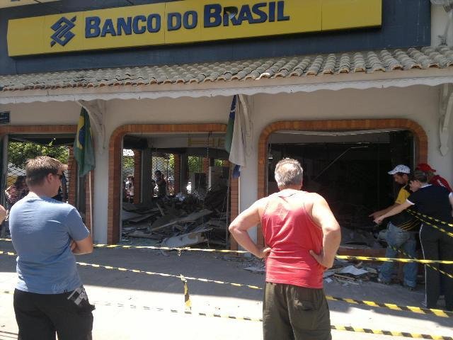 Grupo que explodiu banco em Feliz pode ser o mesmo que atacou ag&ecirc;ncia de Tapes