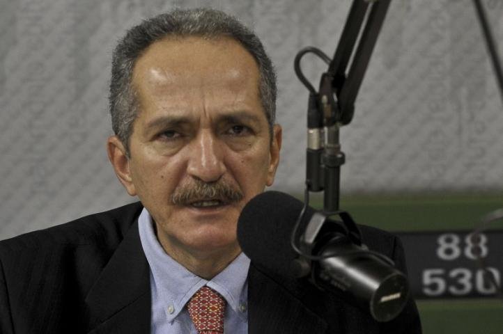 Aldo Rebelo voltou a dizer que est&aacute;dio mais atrasado para a competi&ccedil;&atilde;o &eacute; o Beira-Rio