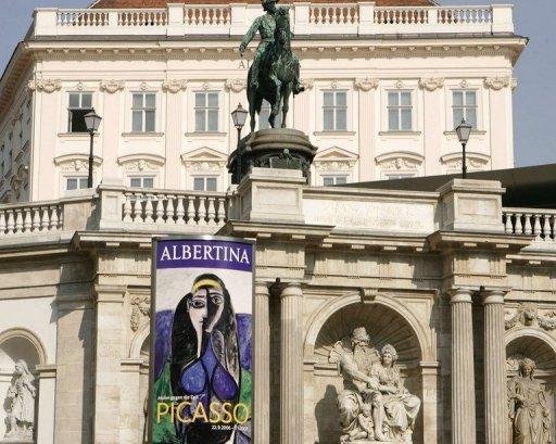 Museu Albertina devolver&aacute; as obras