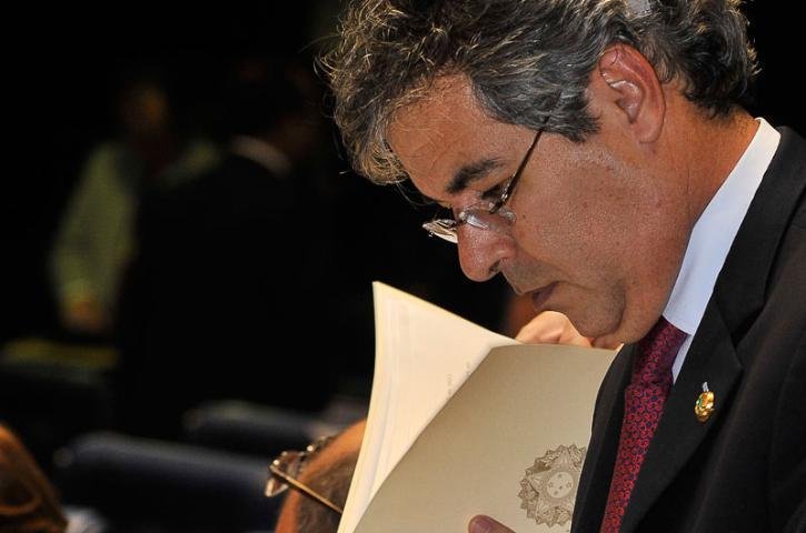 Senador Jorge Viana (PT-AC) acredita que apenas elas aperfei&ccedil;oam o projeto inicial
