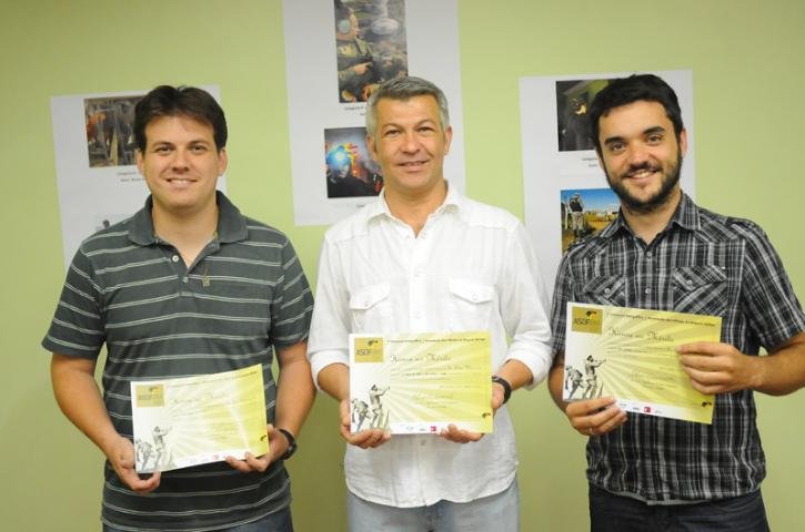 Fot&oacute;grafos s&atilde;o premiados pela Brigada