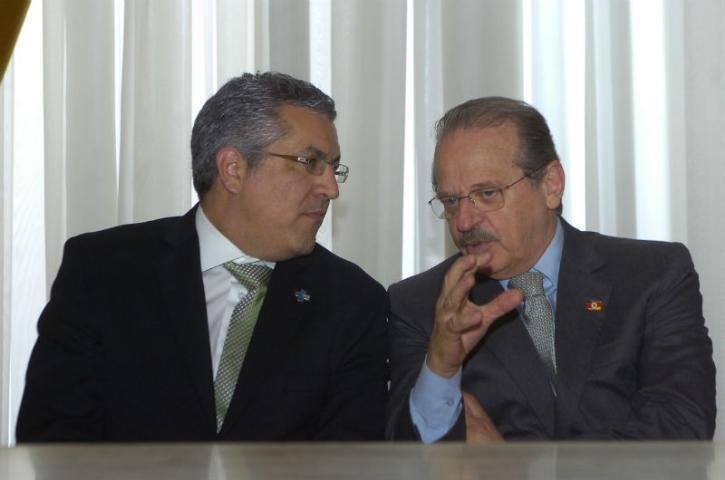 Ministro Padilha em reuni&atilde;o com Tarso Genro