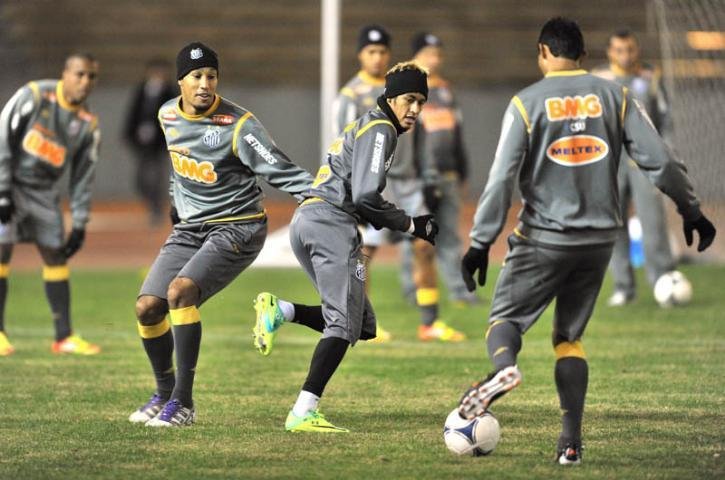 T&eacute;cnico comandou treinamento t&aacute;tico no Mizuno Stadium