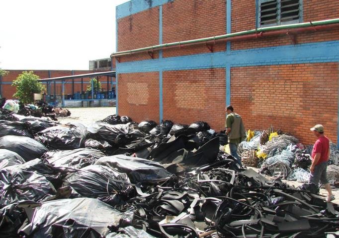 Controlado inc&ecirc;ndio em ind&uacute;stria de borracha em NH