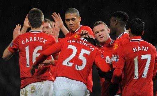 Jogadores do United comemoram um dos gols da goleada de 4 a 1