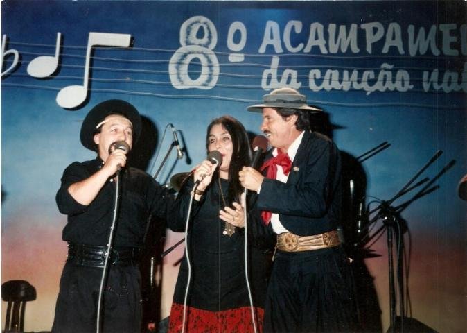 Morre o m&uacute;sico tradicionalista Jos&eacute; Cl&aacute;udio Machado (D)