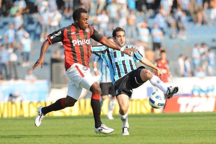 Manoel pode ser refor&ccedil;o do Inter em 2012