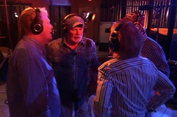 Beach Boys retornar&aacute; aos palcos em 2012