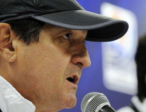 Muricy diz que Messi ainda est&aacute; aprendendo