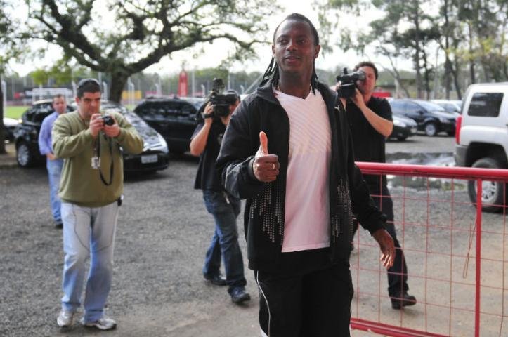 Andrezinho recebeu proposta do Botafogo e deve deixar o Inter