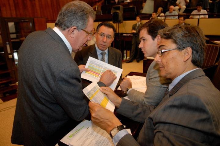 Deputados aprovam atualiza&ccedil;&atilde;o do Simples ga&uacute;cho